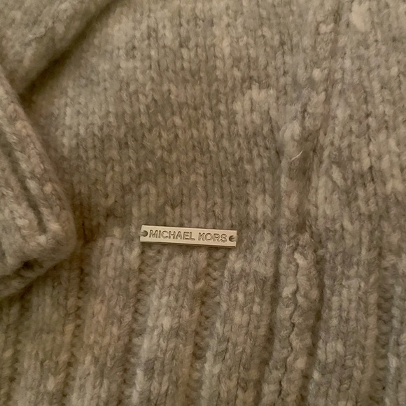 Michael Kors sweater - Picture 5 of 12